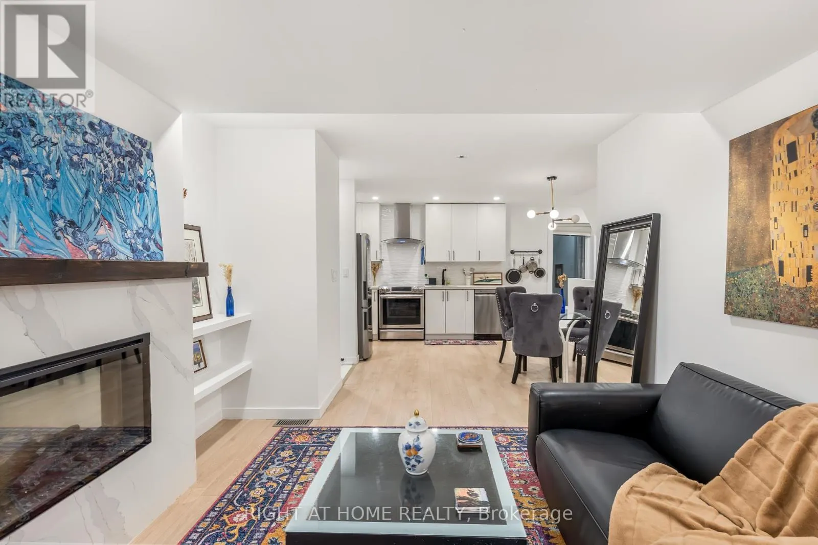 MAIN - 377 LANSDOWNE AVENUE