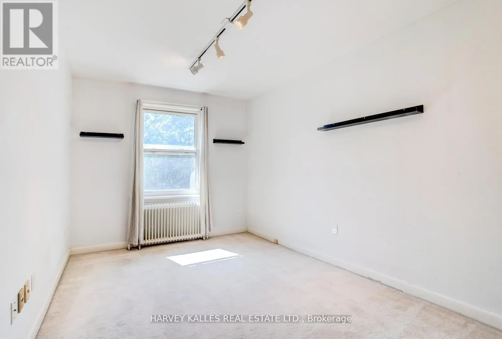 47 RANLEIGH AVENUE