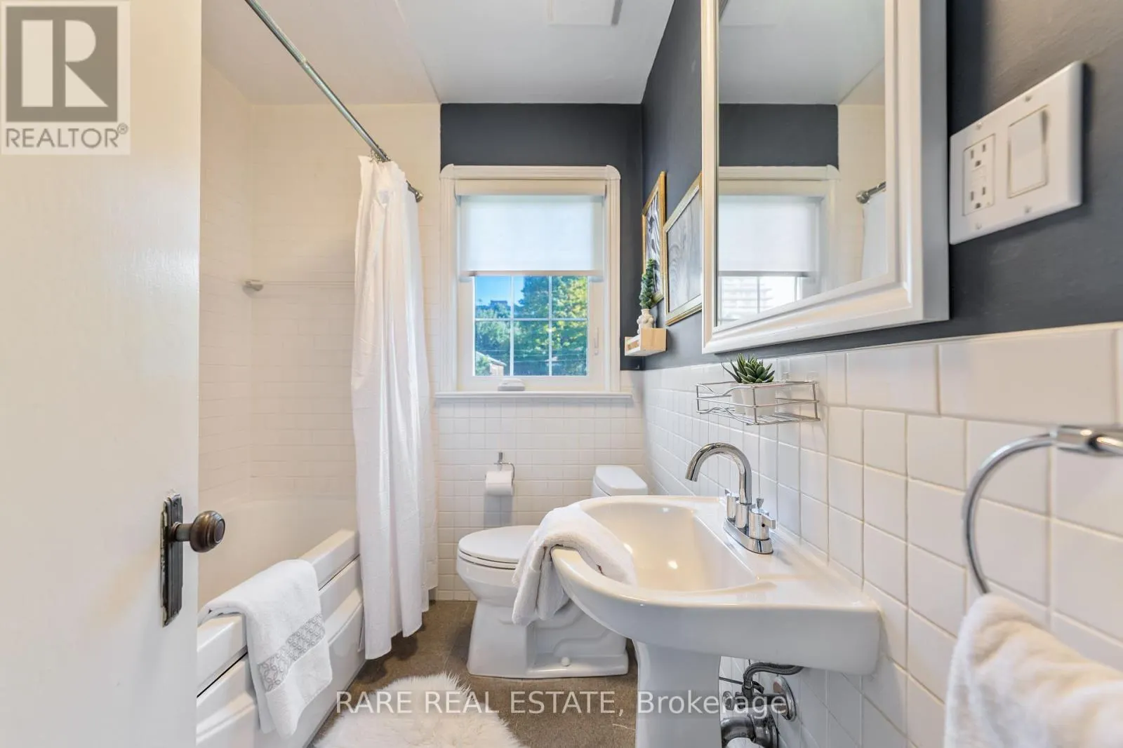 244 DONLEA DRIVE