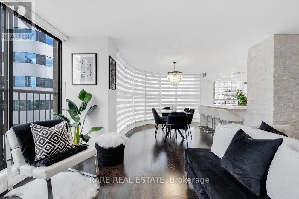 1503 - 100 UPPER MADISON AVENUE
