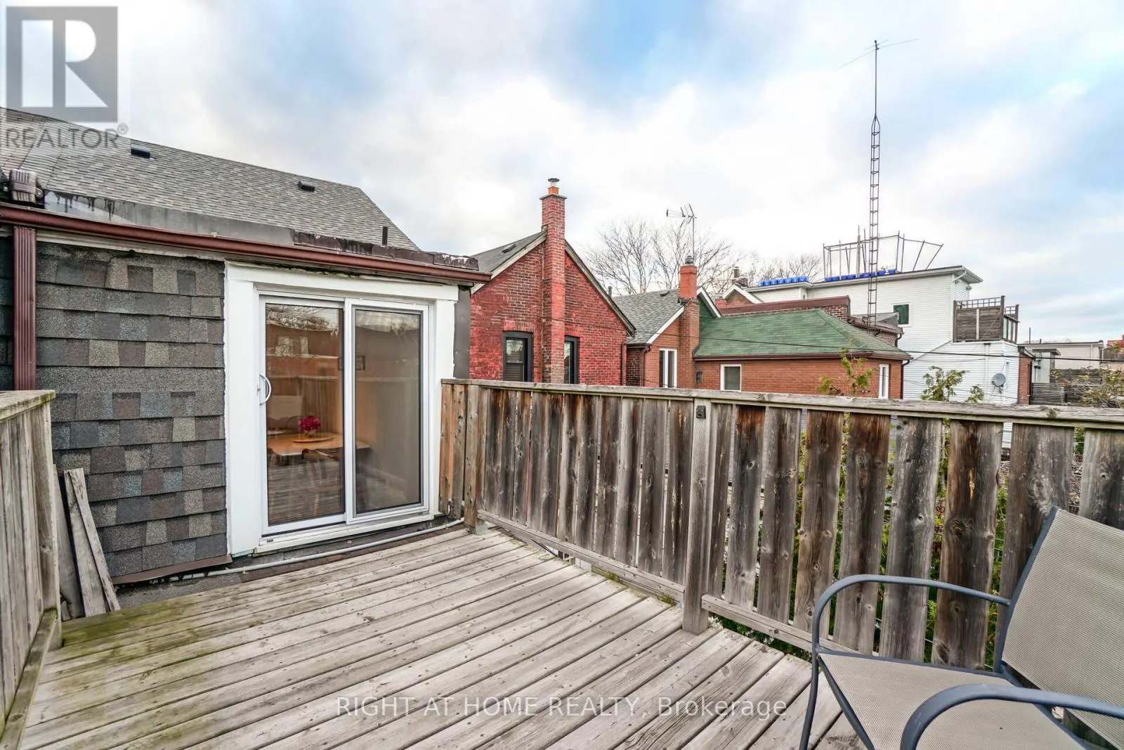 125 LISGAR STREET