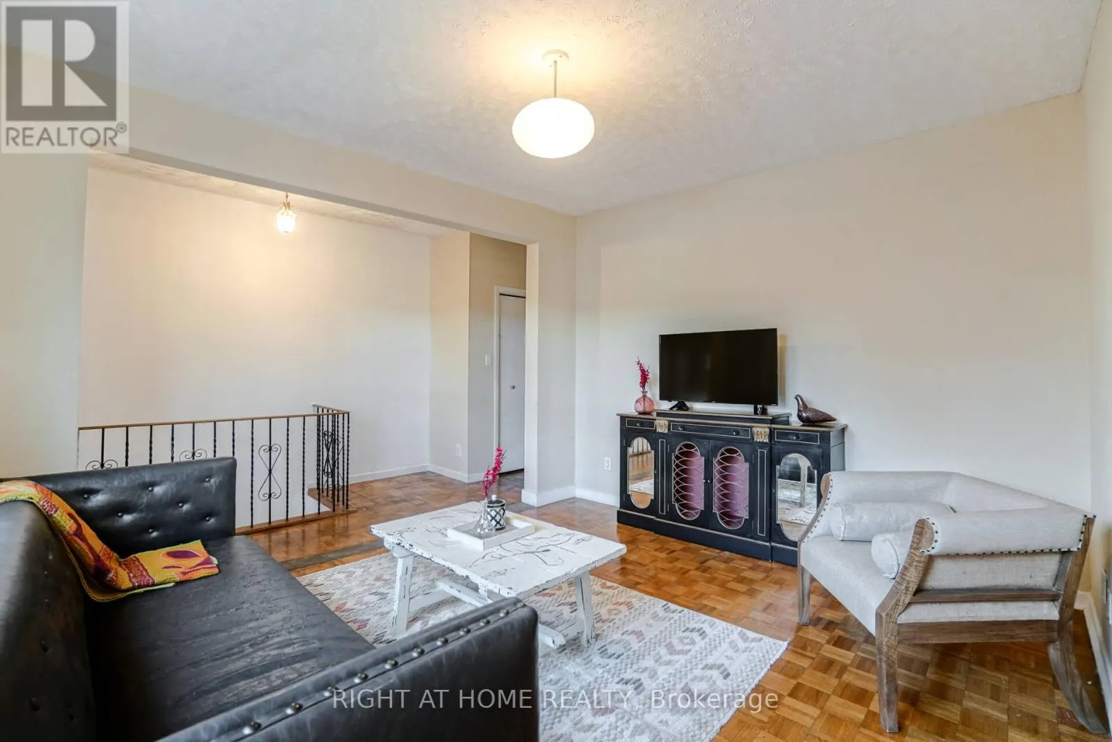 125 LISGAR STREET