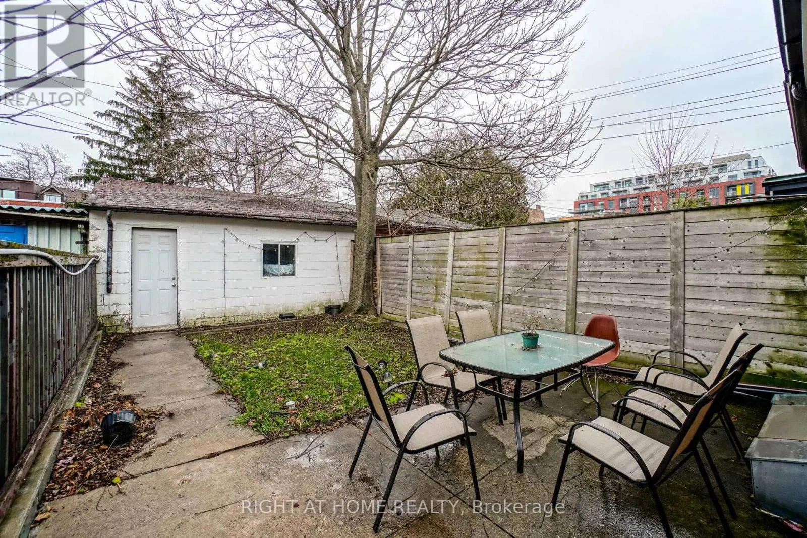 125 LISGAR STREET