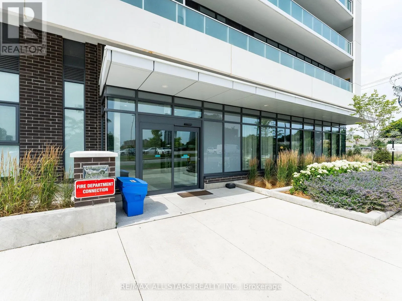 1512 - 188 FAIRVIEW MALL DRIVE