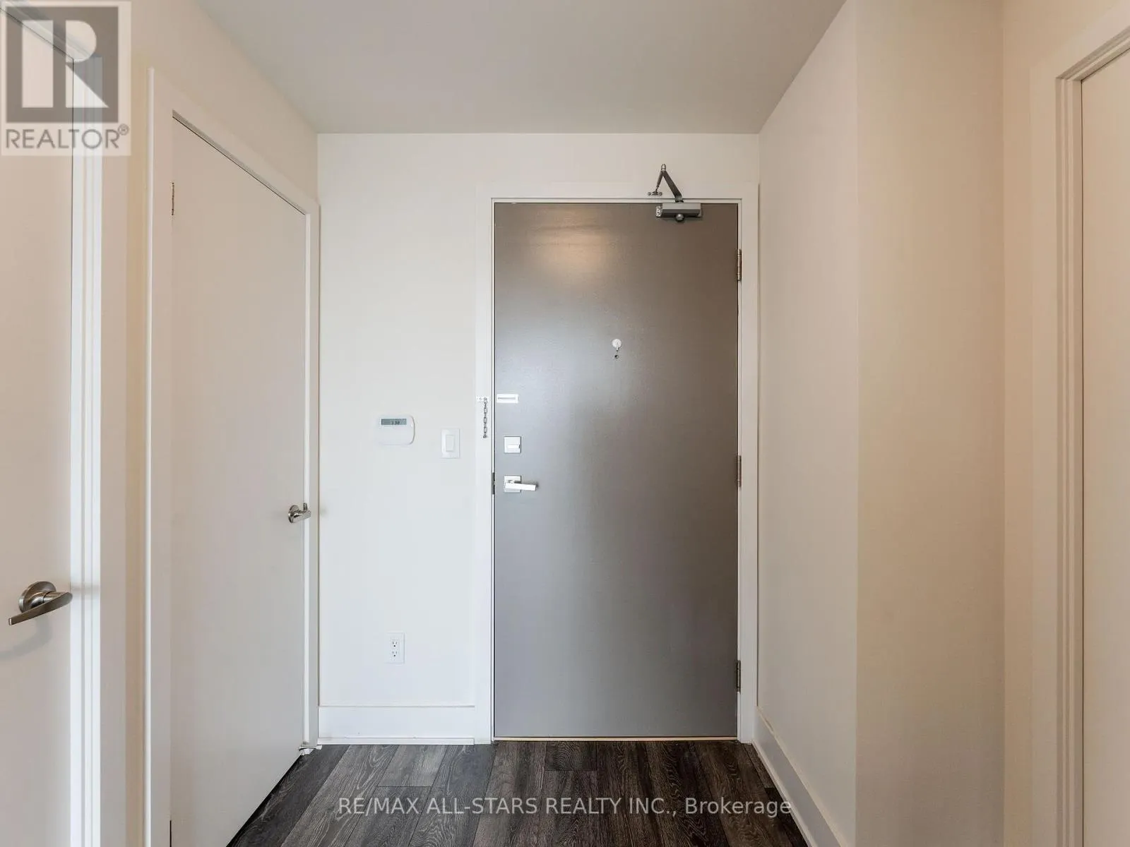 1512 - 188 FAIRVIEW MALL DRIVE