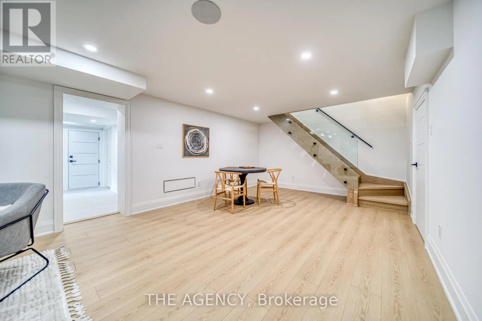 16 DUNCANNON DRIVE