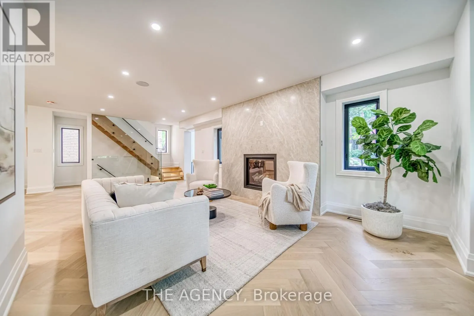 16 DUNCANNON DRIVE