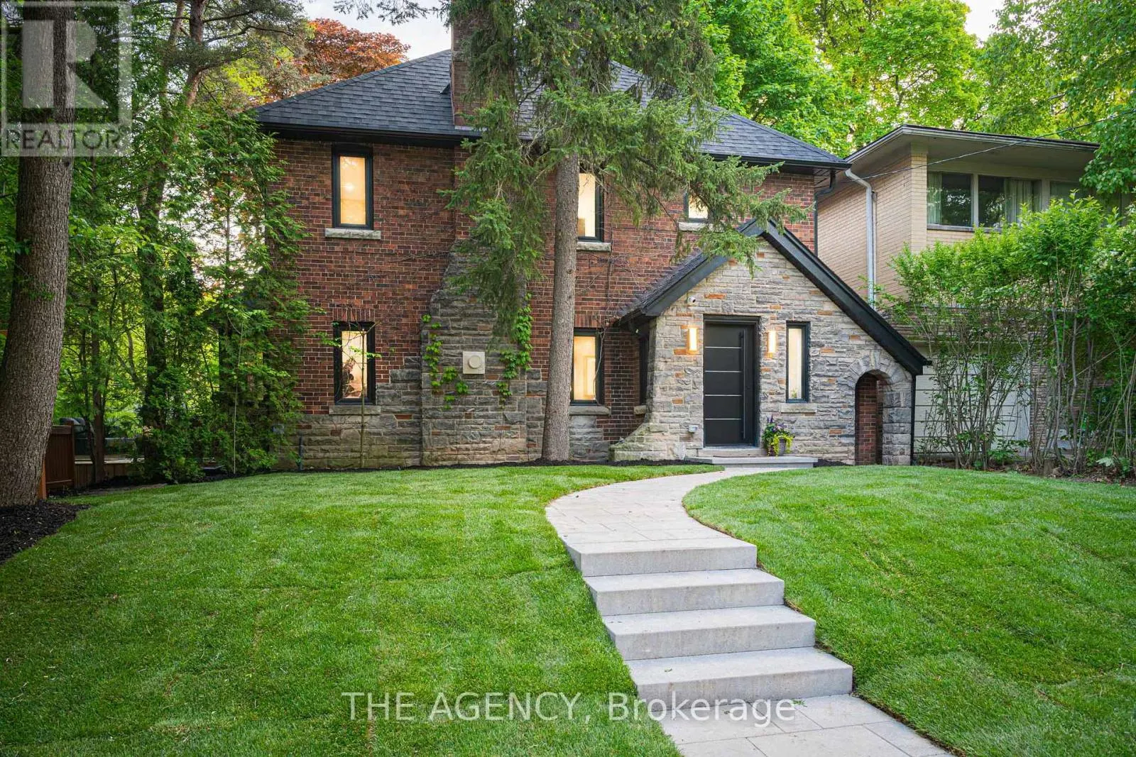 16 DUNCANNON DRIVE