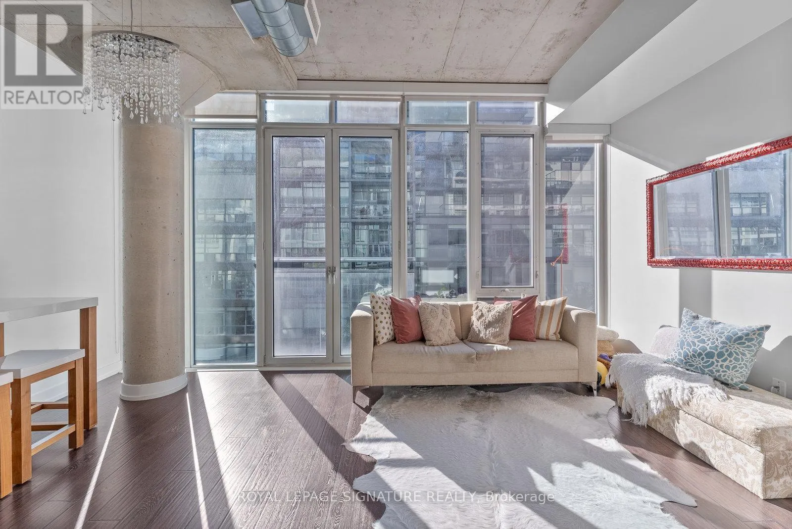 504 - 20 STEWART STREET