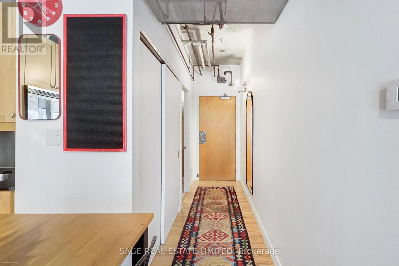 504 - 32 STEWART STREET