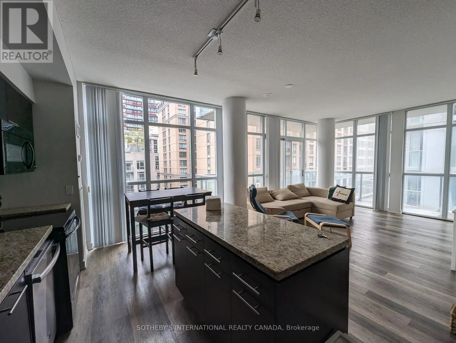 917 - 21 NELSON STREET