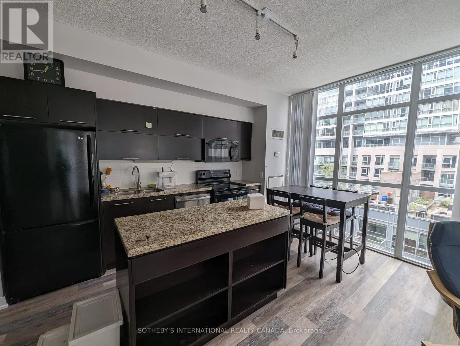 917 - 21 NELSON STREET