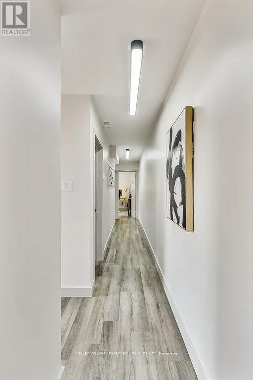 205 BATHURST STREET