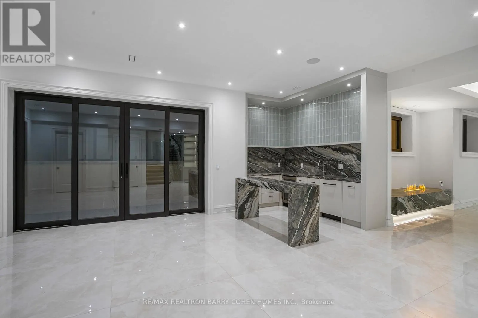 27 PENWOOD CRESCENT