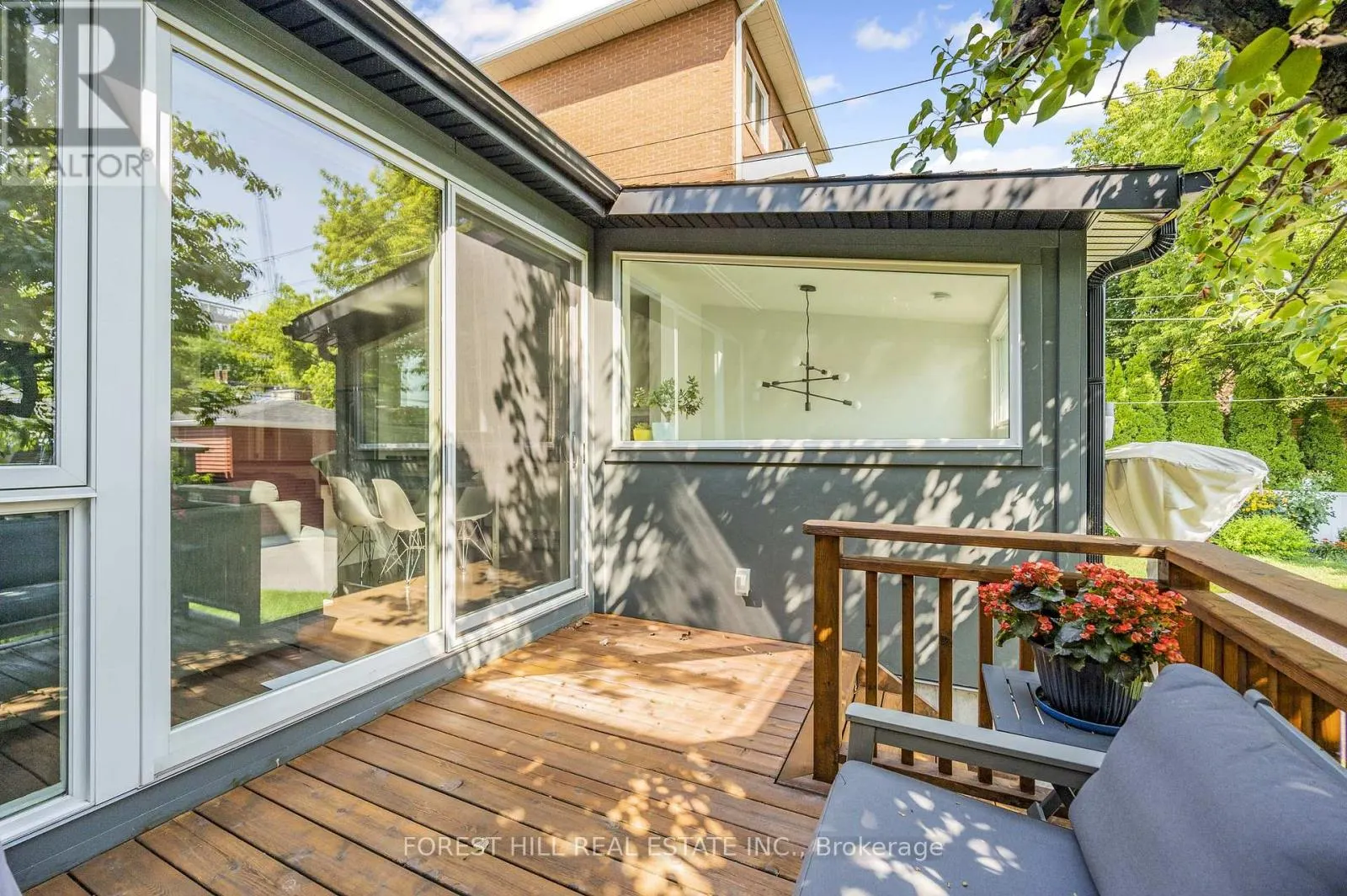 183 WYCHWOOD AVENUE