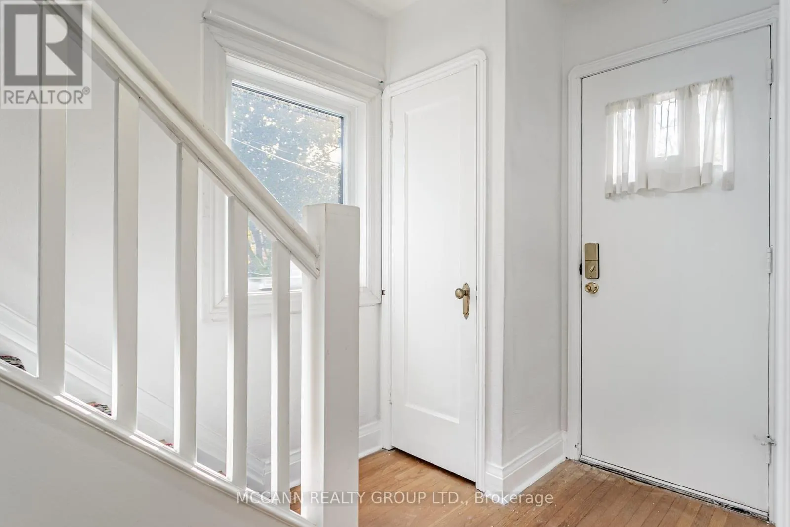 52 THURSFIELD CRESCENT