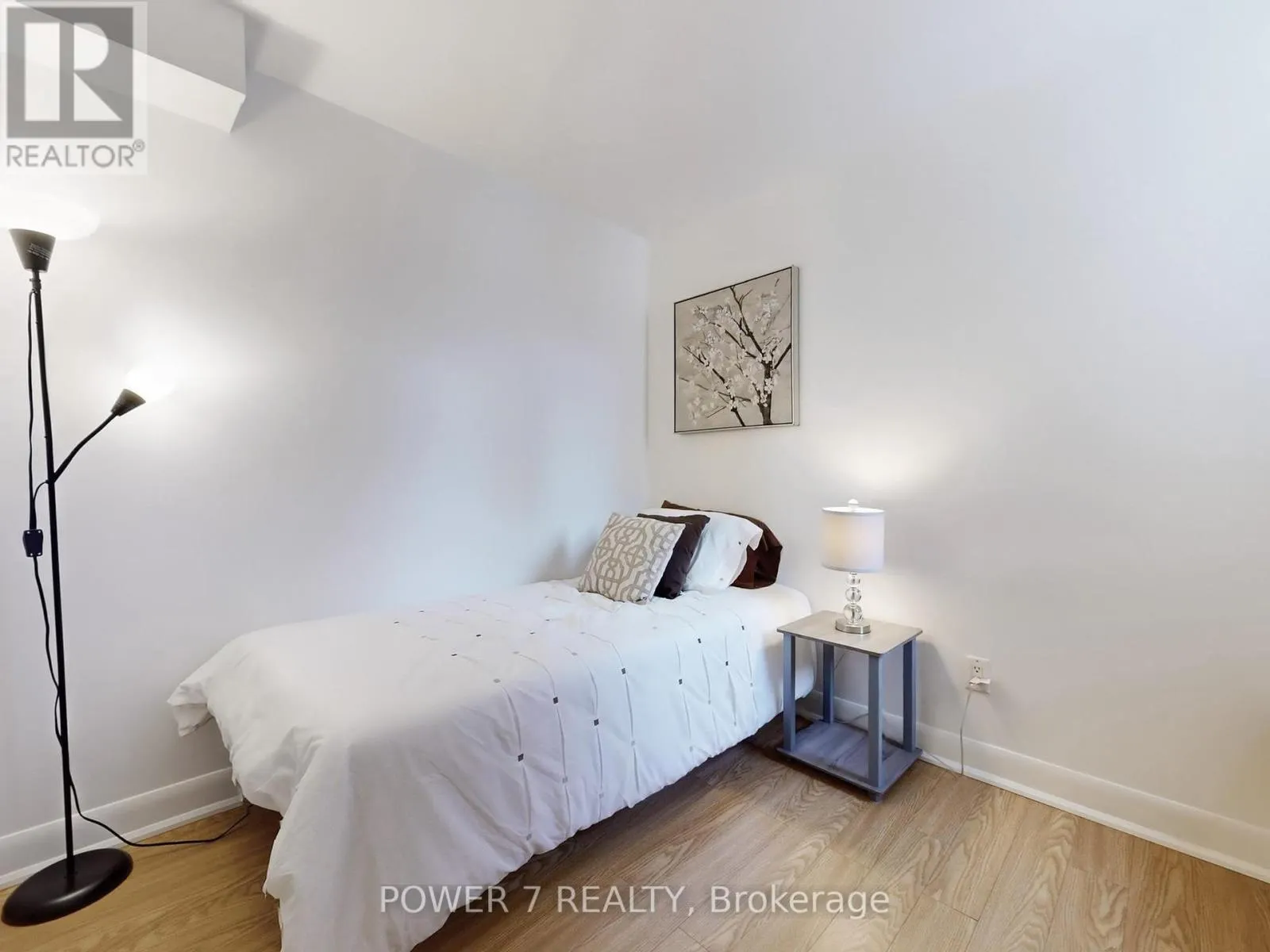 389 - 415 JARVIS STREET