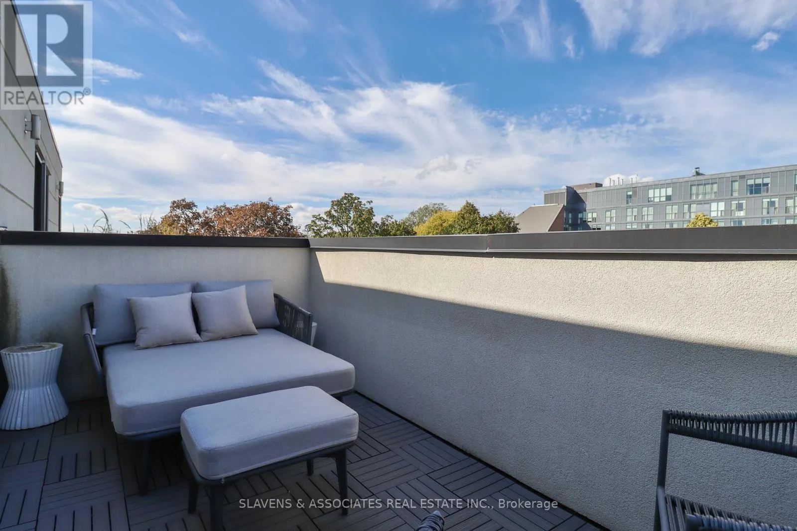 51B BURNABY BOULEVARD