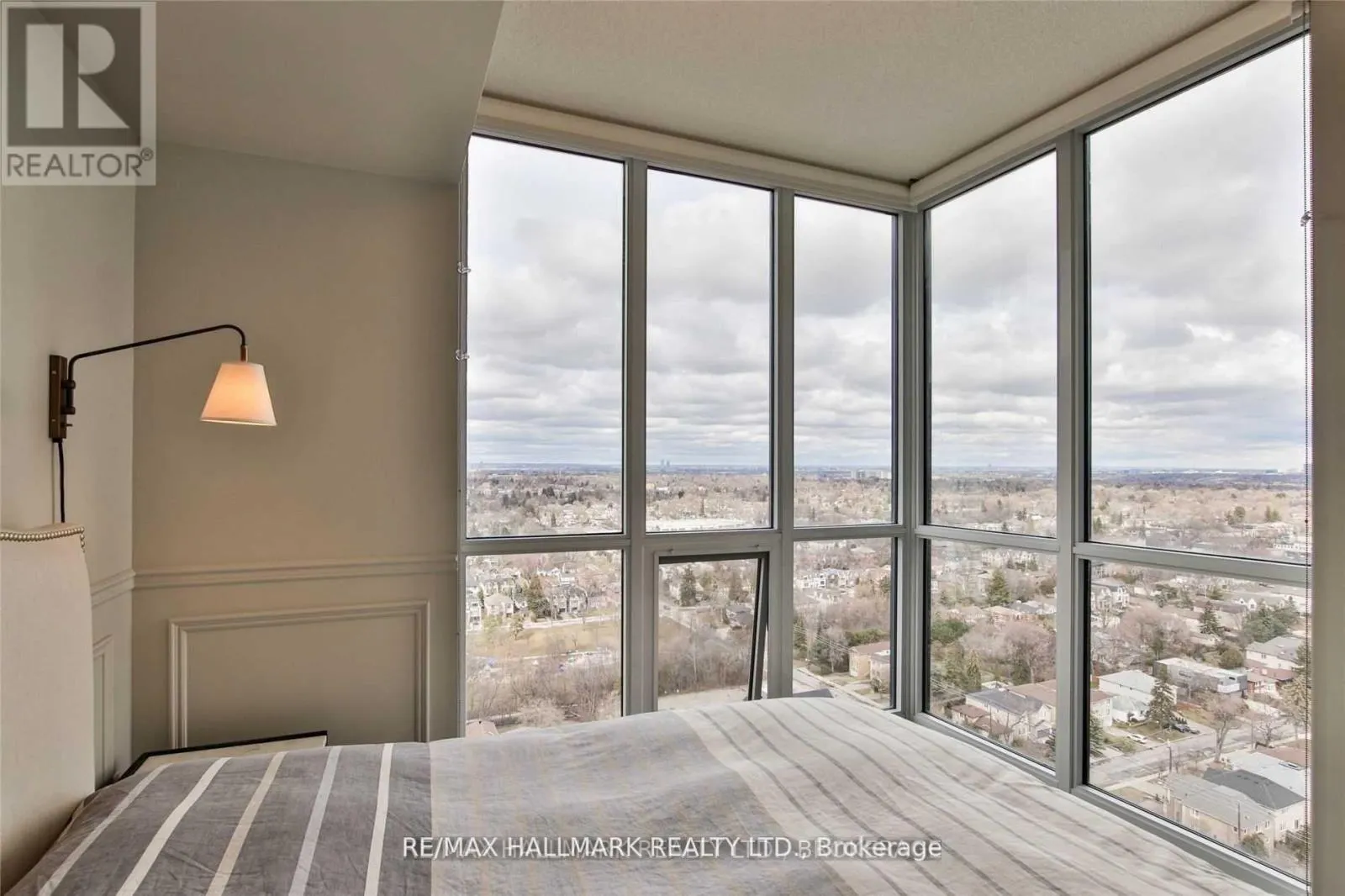 2509 - 88 SHEPPARD AVENUE