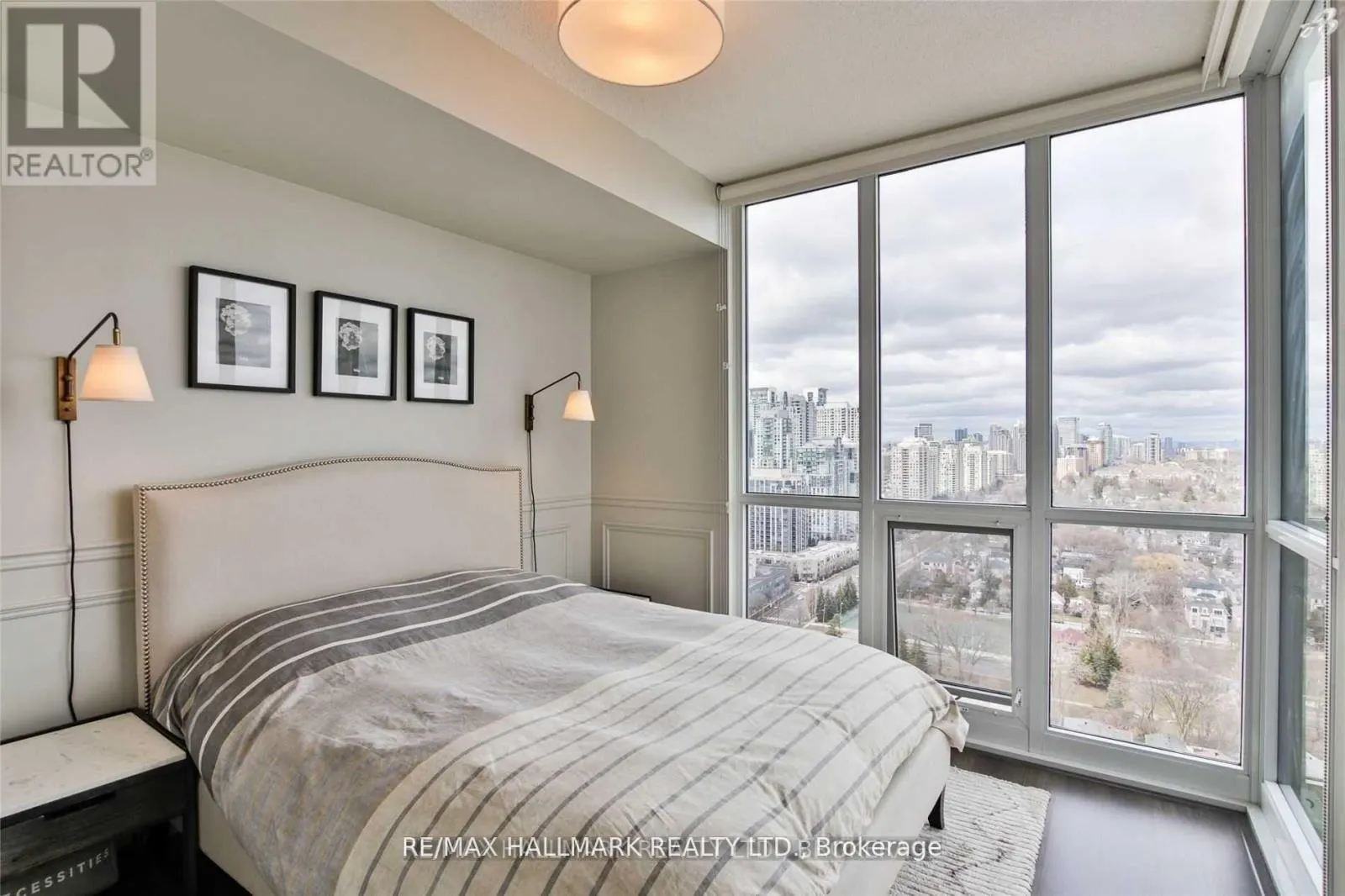 2509 - 88 SHEPPARD AVENUE