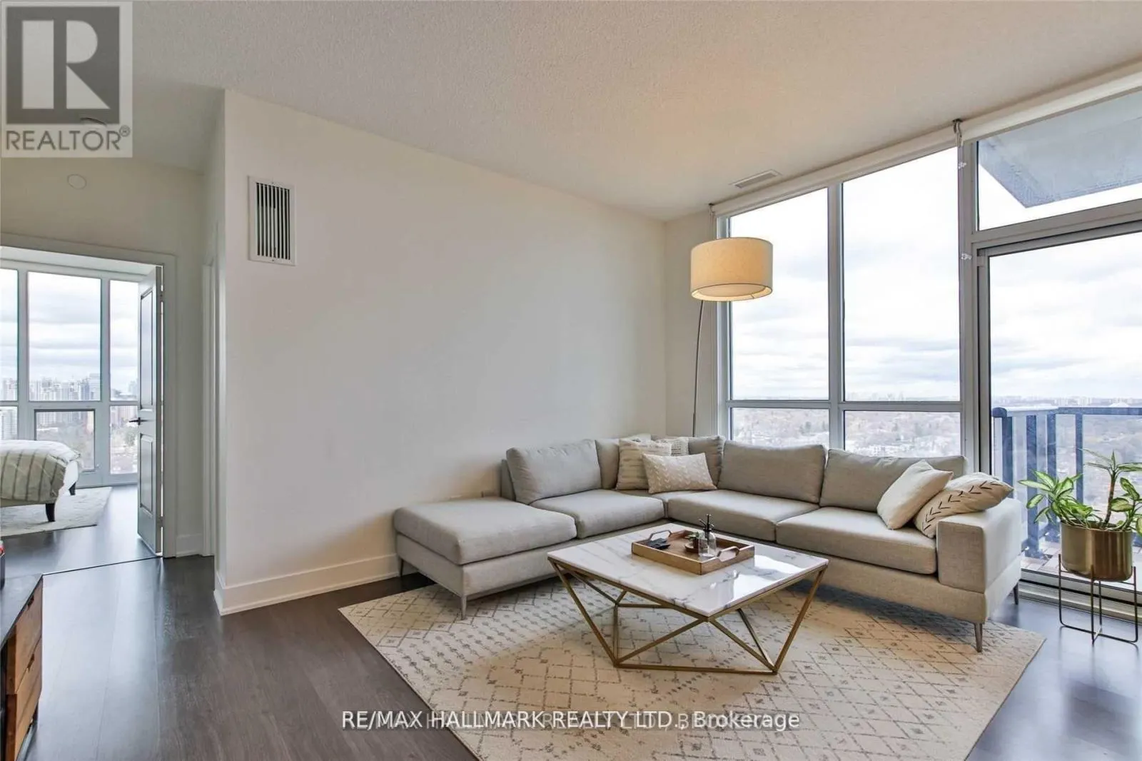 2509 - 88 SHEPPARD AVENUE