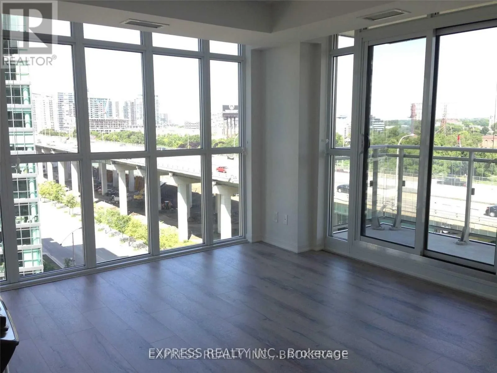 1517 - 35 BASTION STREET