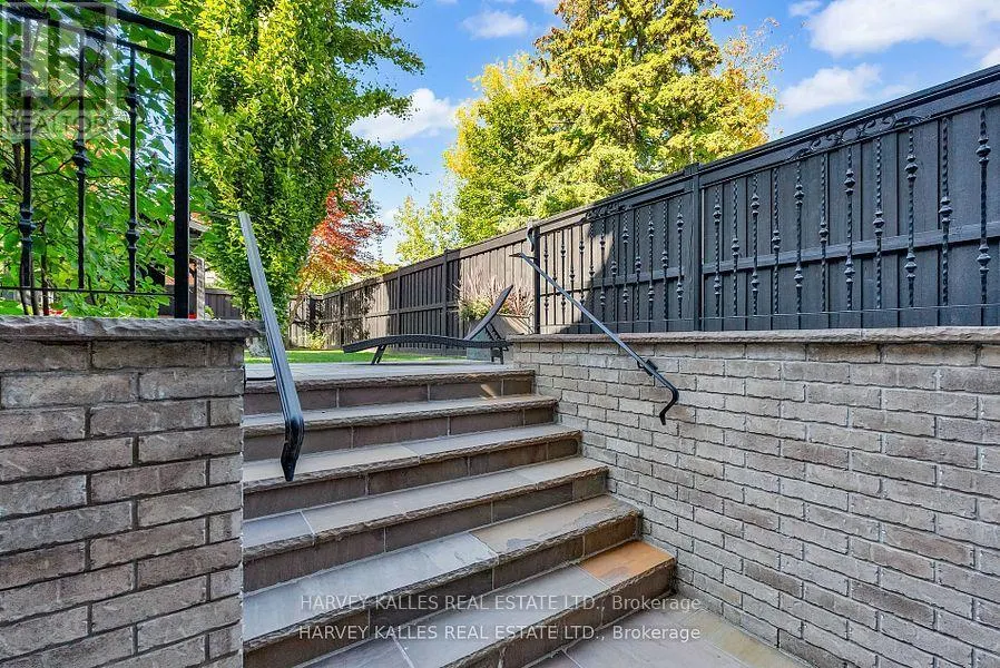 292 JOHNSTON AVENUE