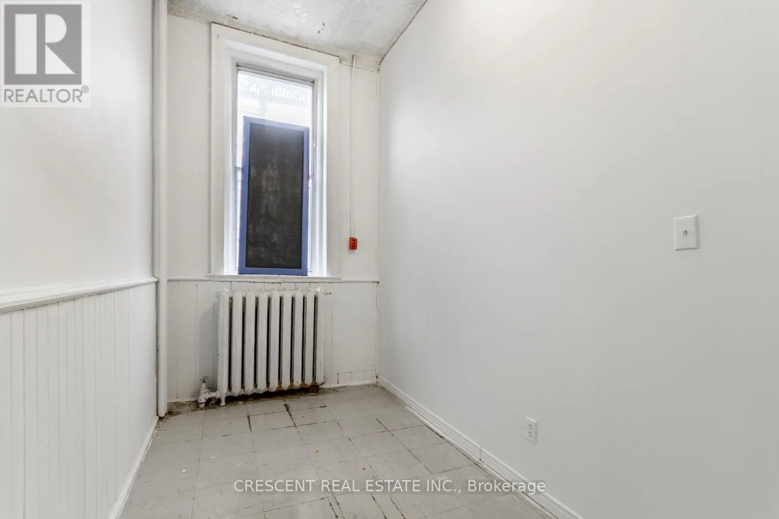 414 QUEEN STREET W