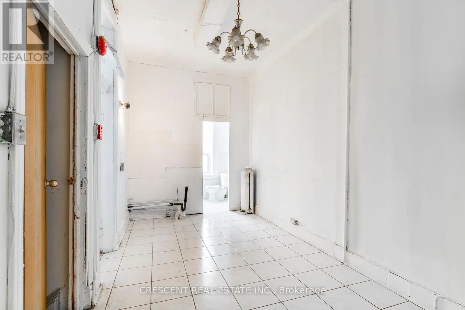 414 QUEEN STREET W