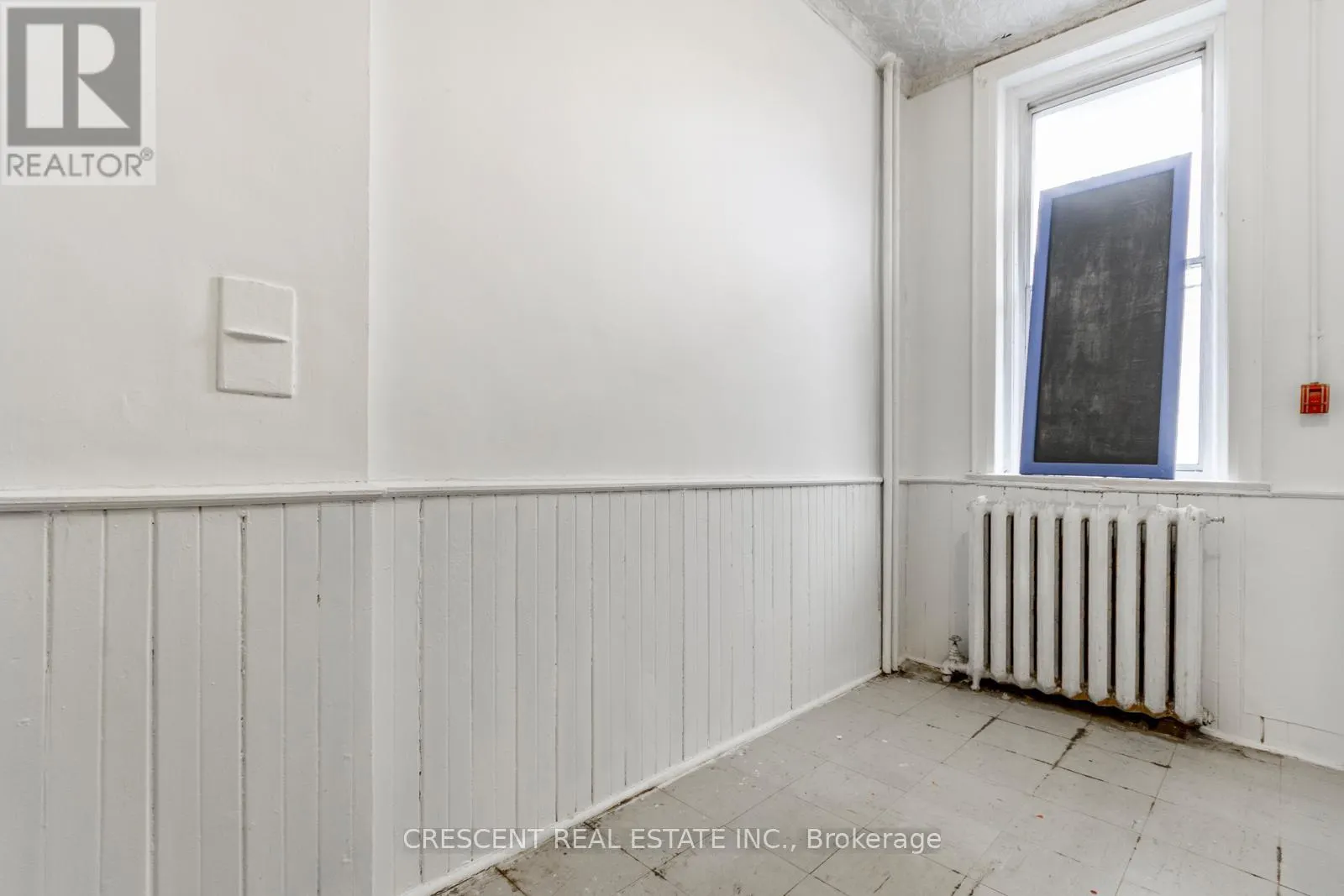 414 QUEEN STREET W