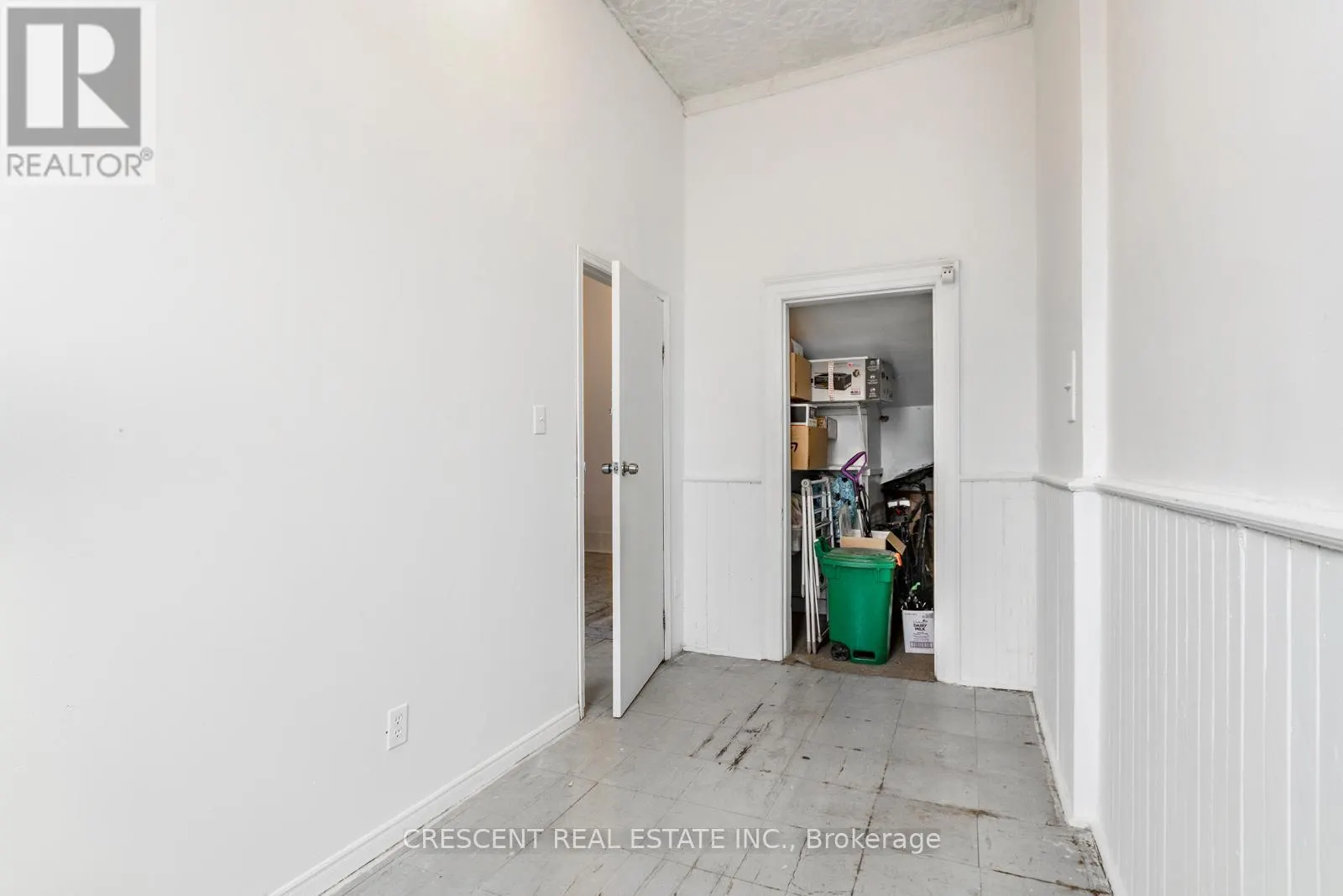 414 QUEEN STREET W