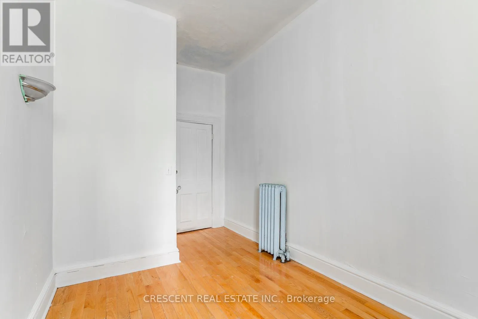 414 QUEEN STREET W