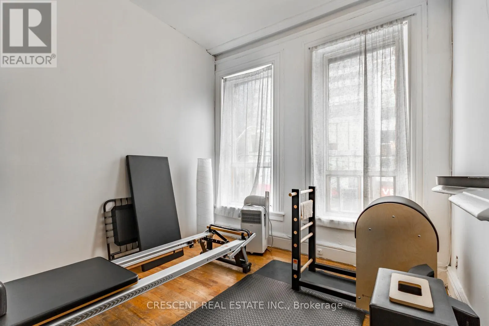 414 QUEEN STREET W