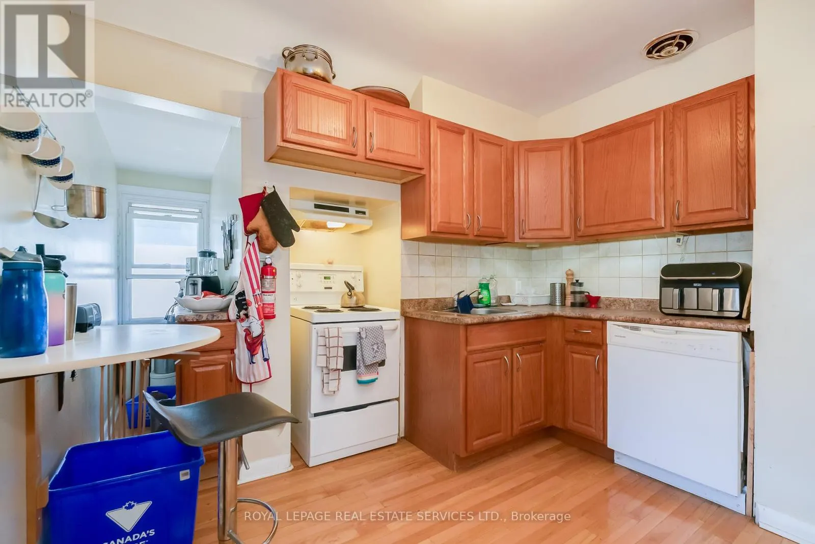 5 - 50 GLENROSE AVENUE