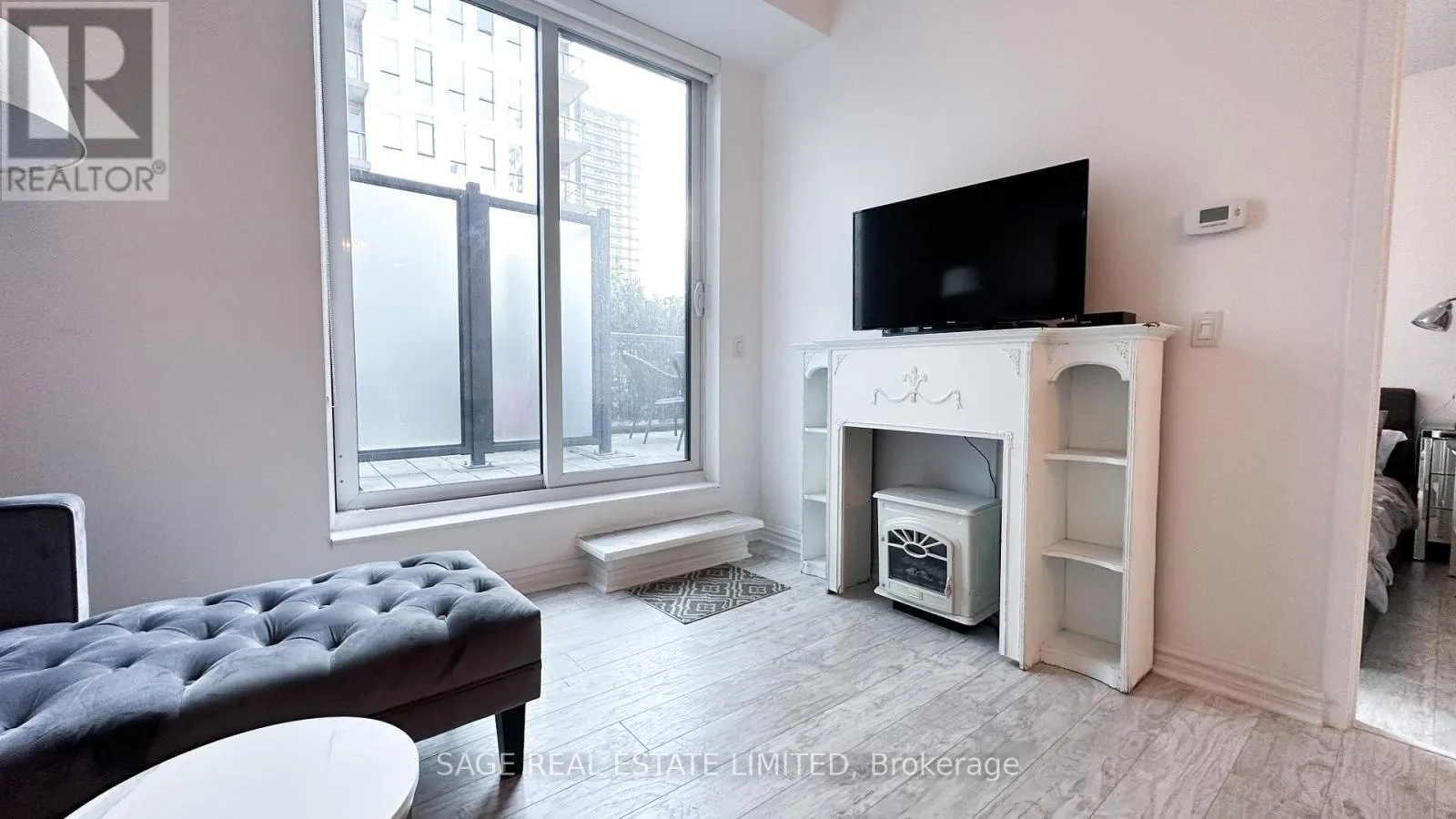 405 - 55 REGENT PARK BOULEVARD N
