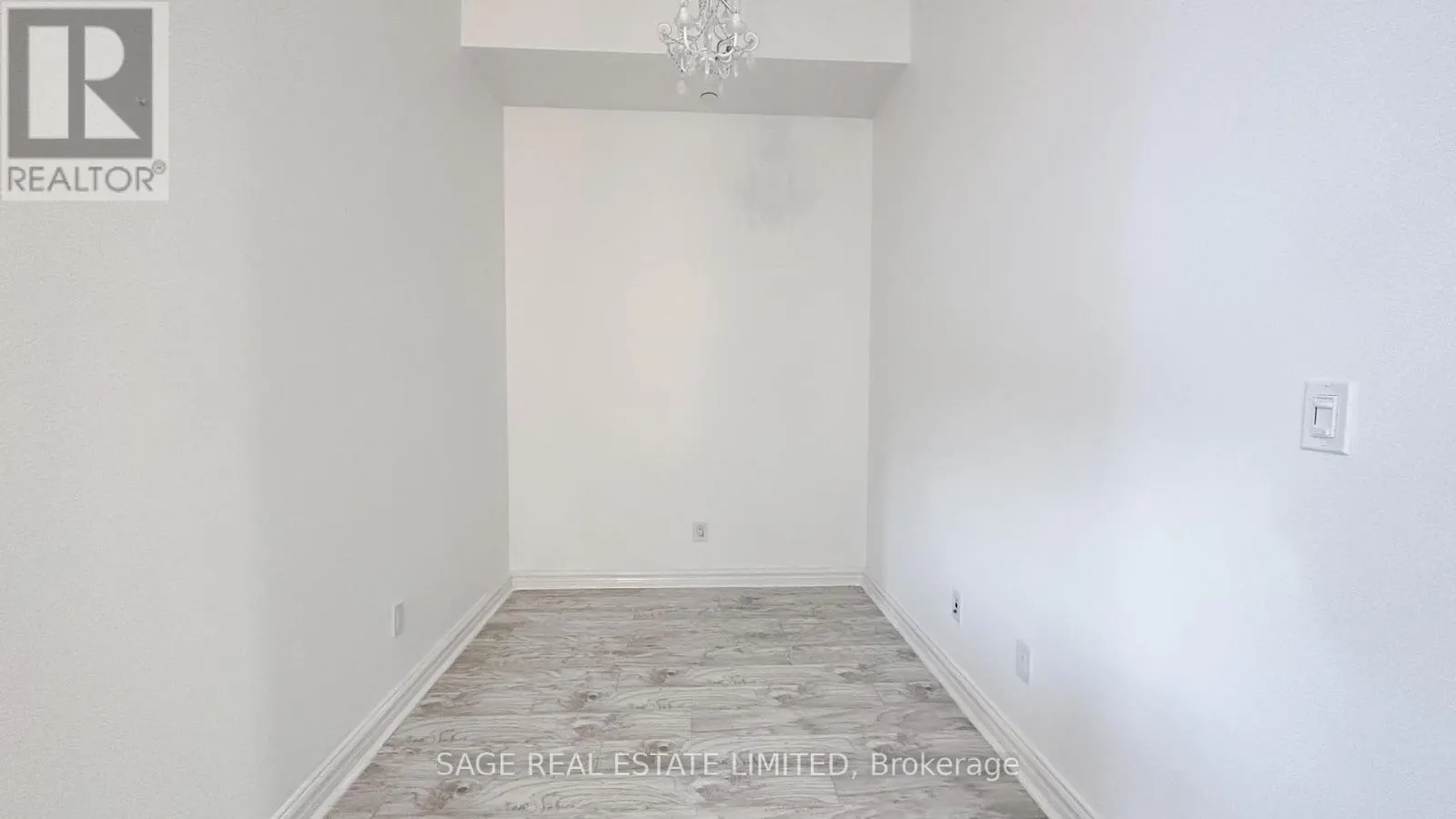 405 - 55 REGENT PARK BOULEVARD N