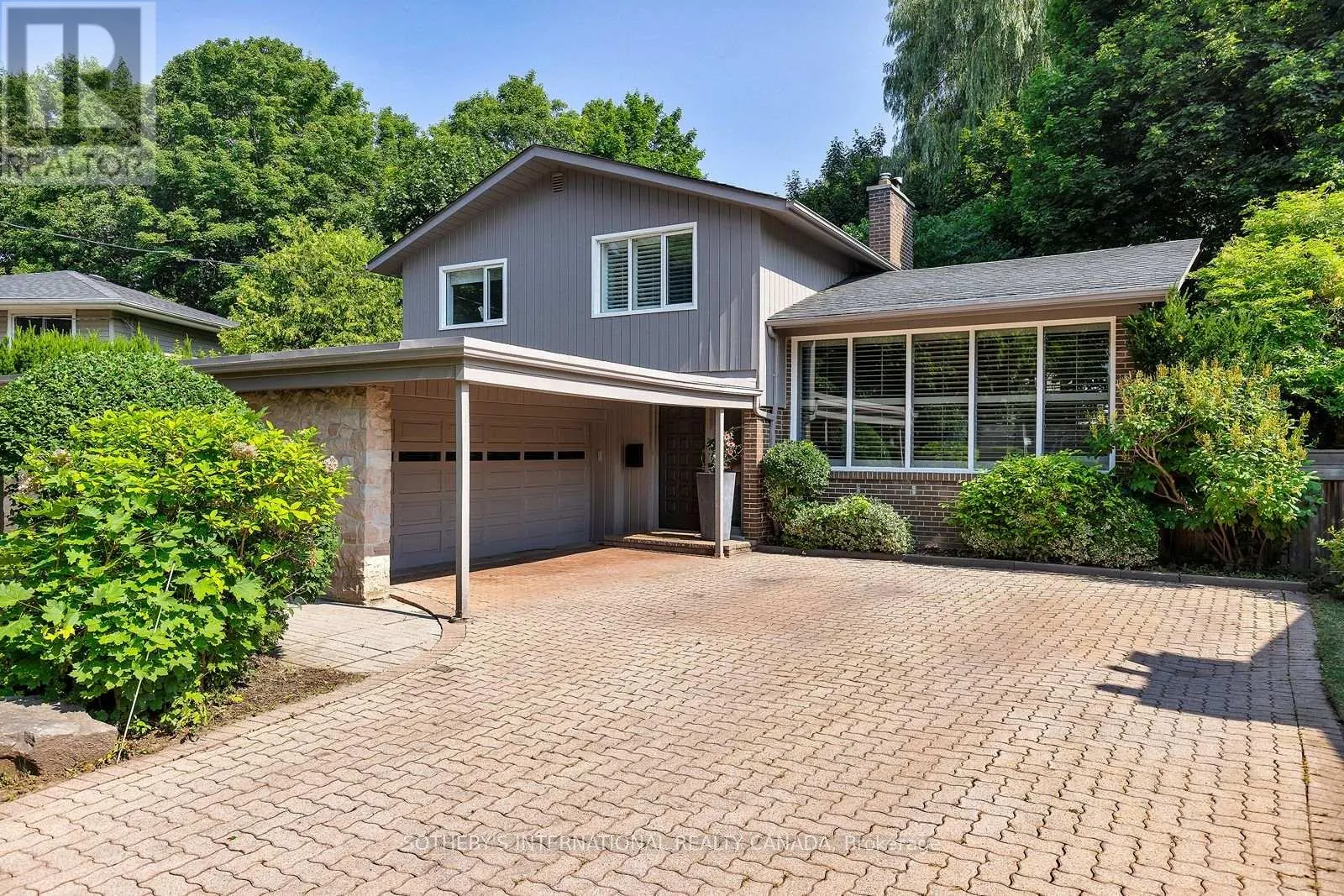 60 DOONAREE DRIVE