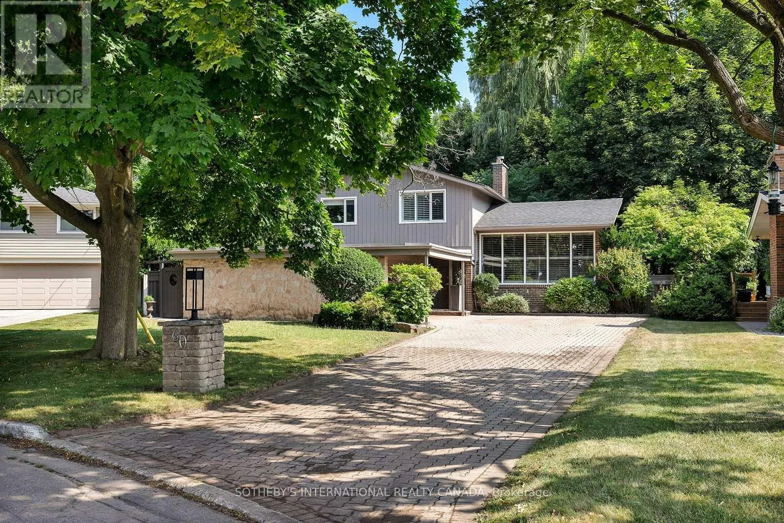 60 DOONAREE DRIVE