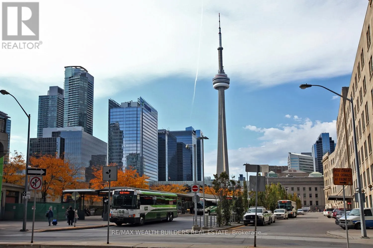 3512 - 8 THE ESPLANADE AVENUE