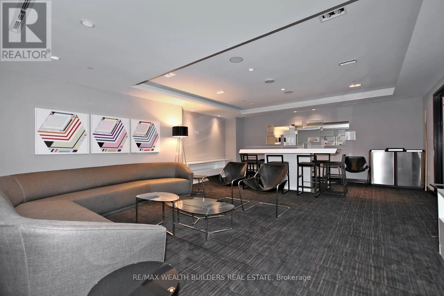 3512 - 8 THE ESPLANADE AVENUE