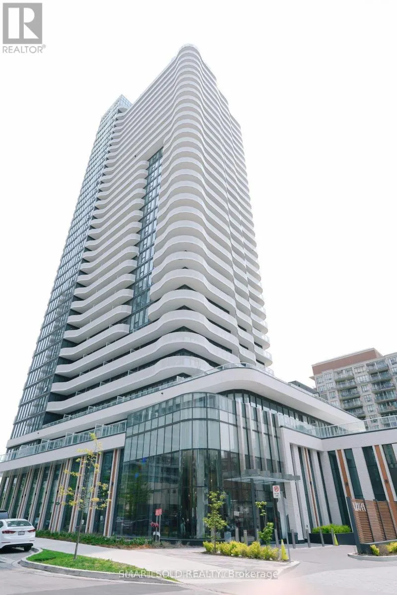 103 - 15 HOLMES AVENUE