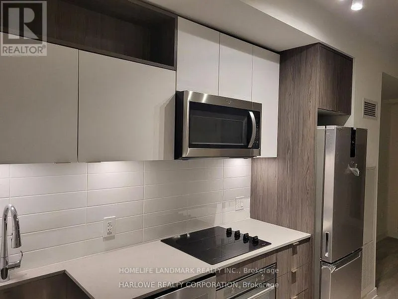 645 SW - 121 LOWER SHERBOURNE STREET
