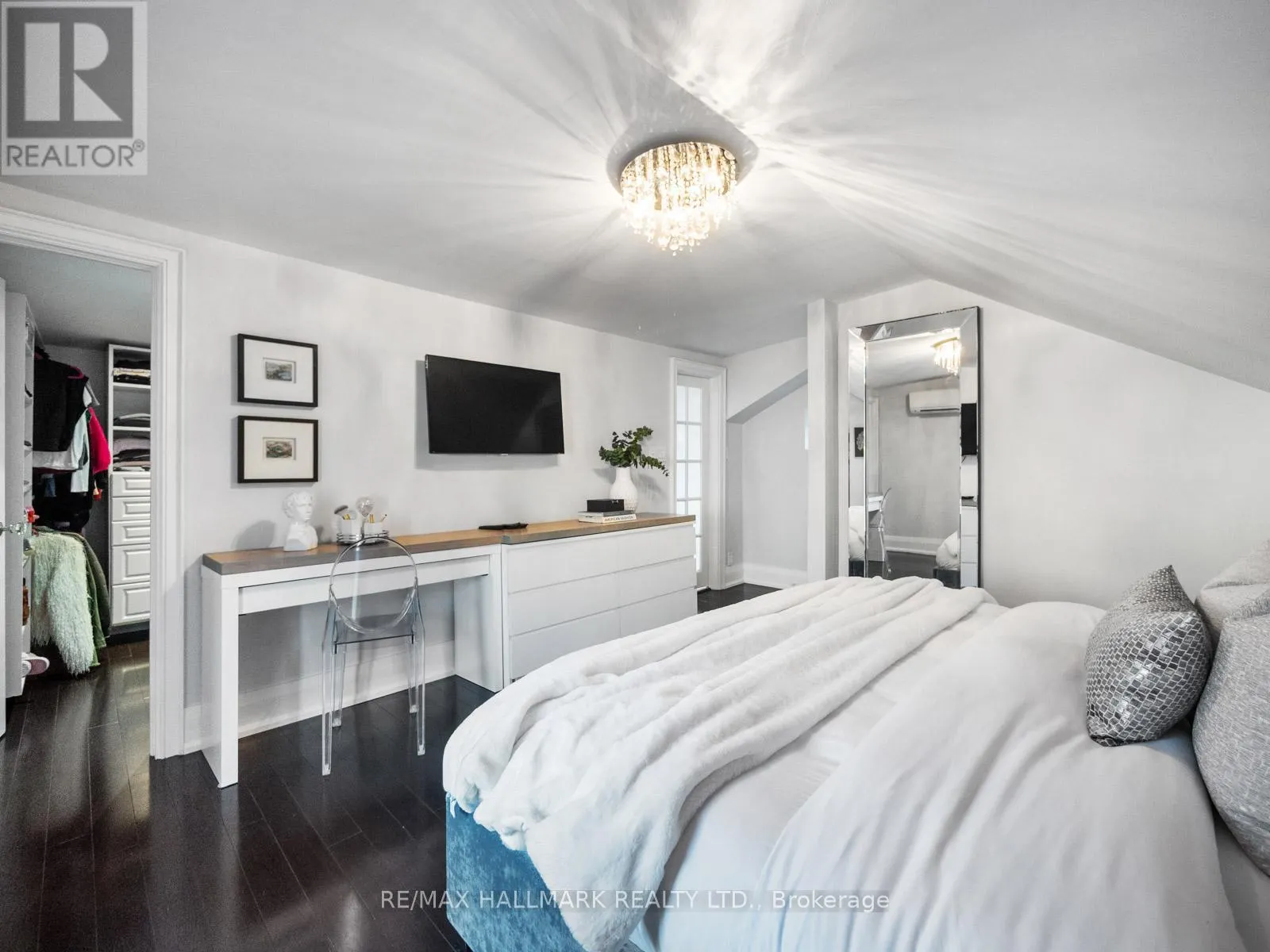 113 MELROSE AVENUE