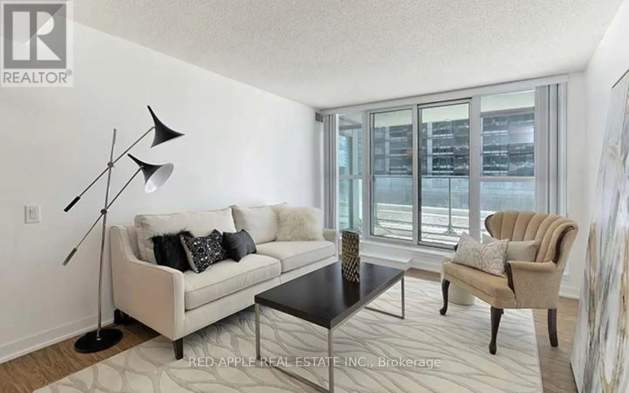 216 - 15 SINGER COURT