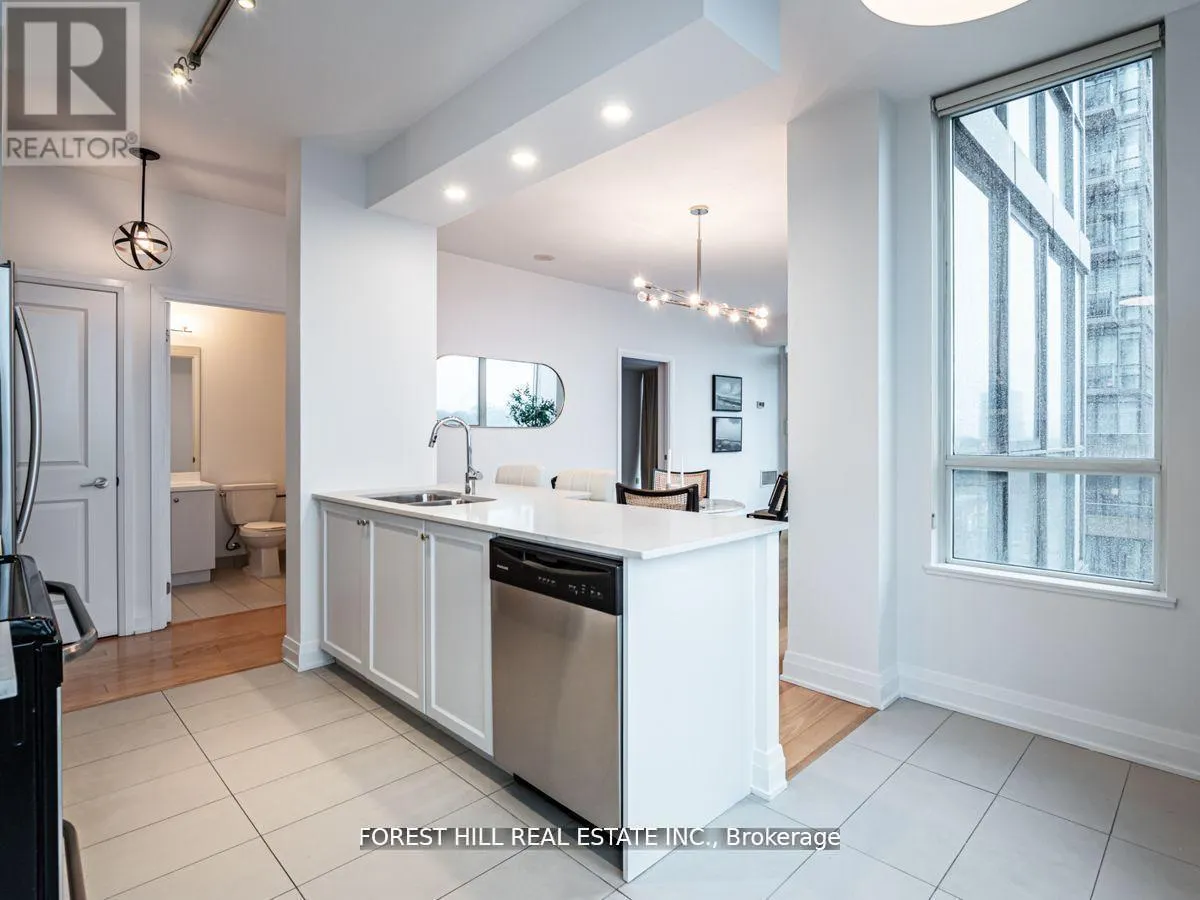 707 - 530 ST CLAIR AVENUE W