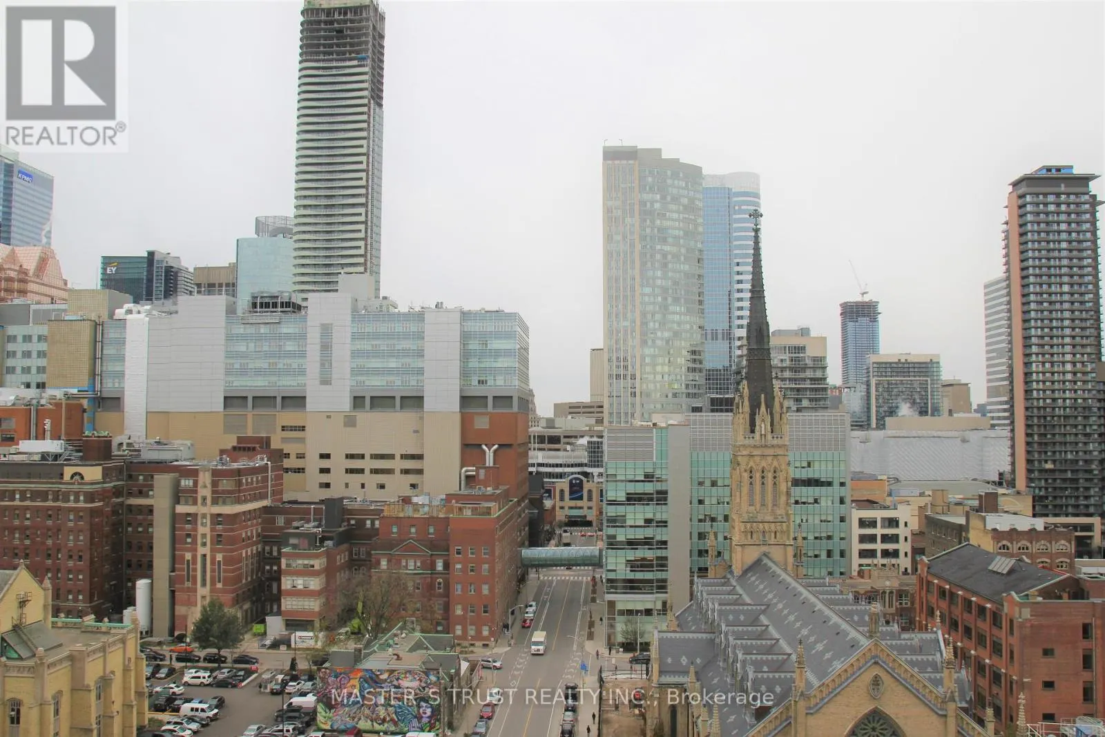 1605 - 68 SHUTER STREET