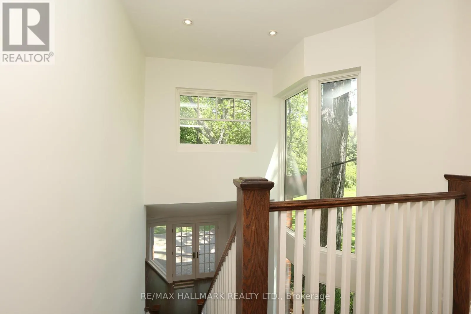 416 KEEWATIN AVENUE
