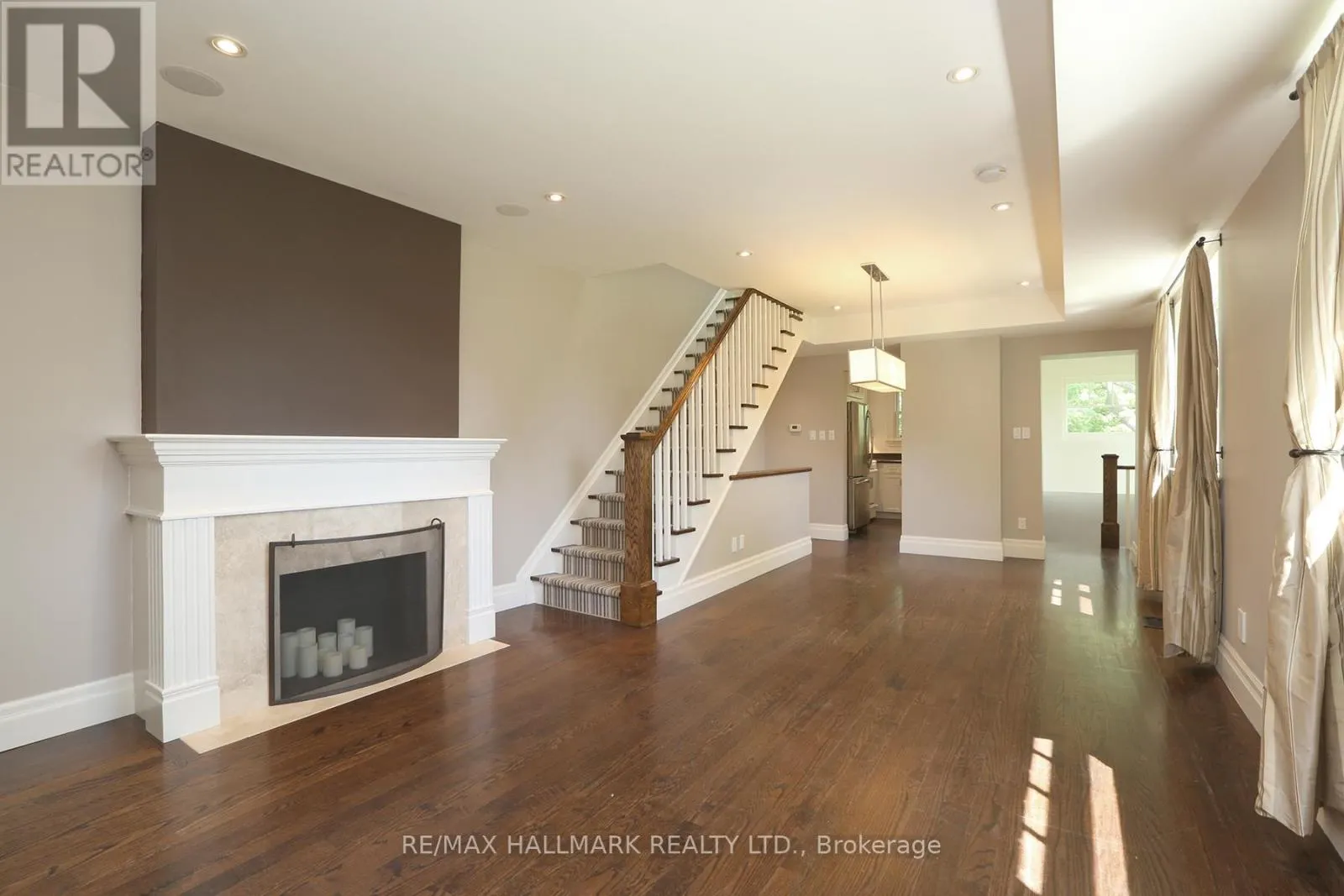 416 KEEWATIN AVENUE