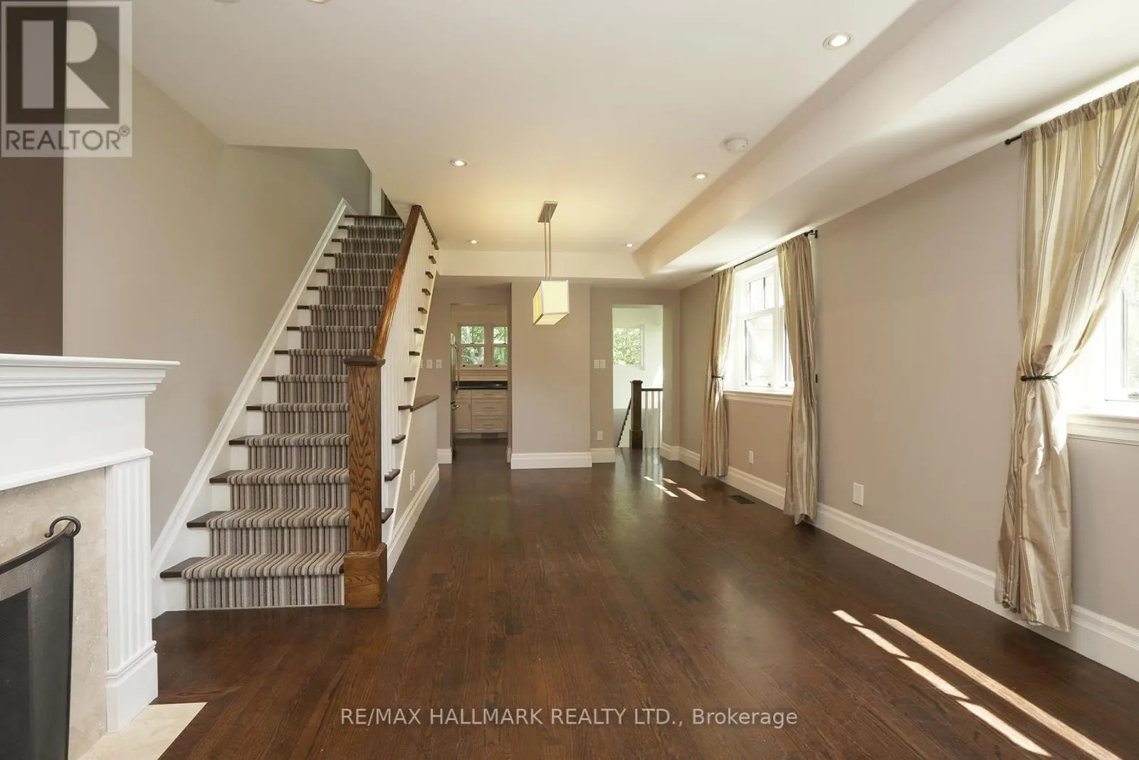 416 KEEWATIN AVENUE