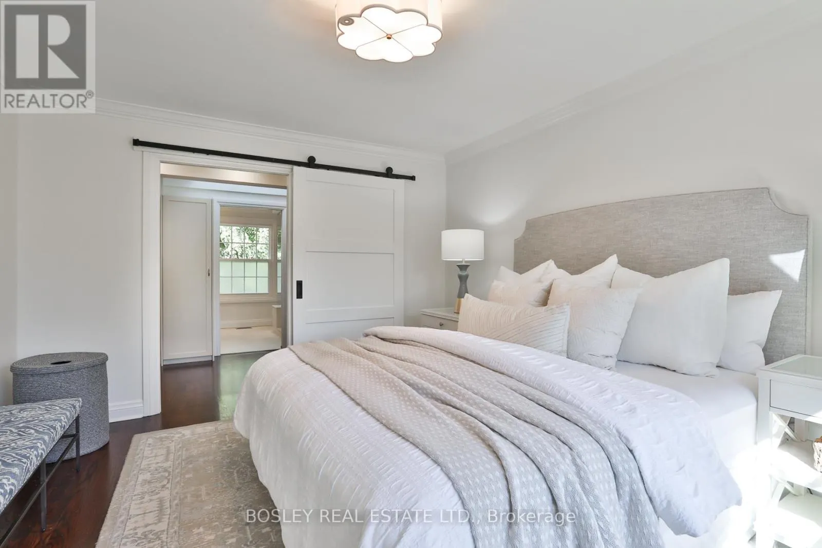 274 GLENGROVE AVENUE W